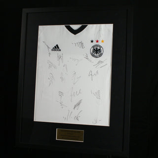 Framed Icon - signierte Trikots im Rahmen